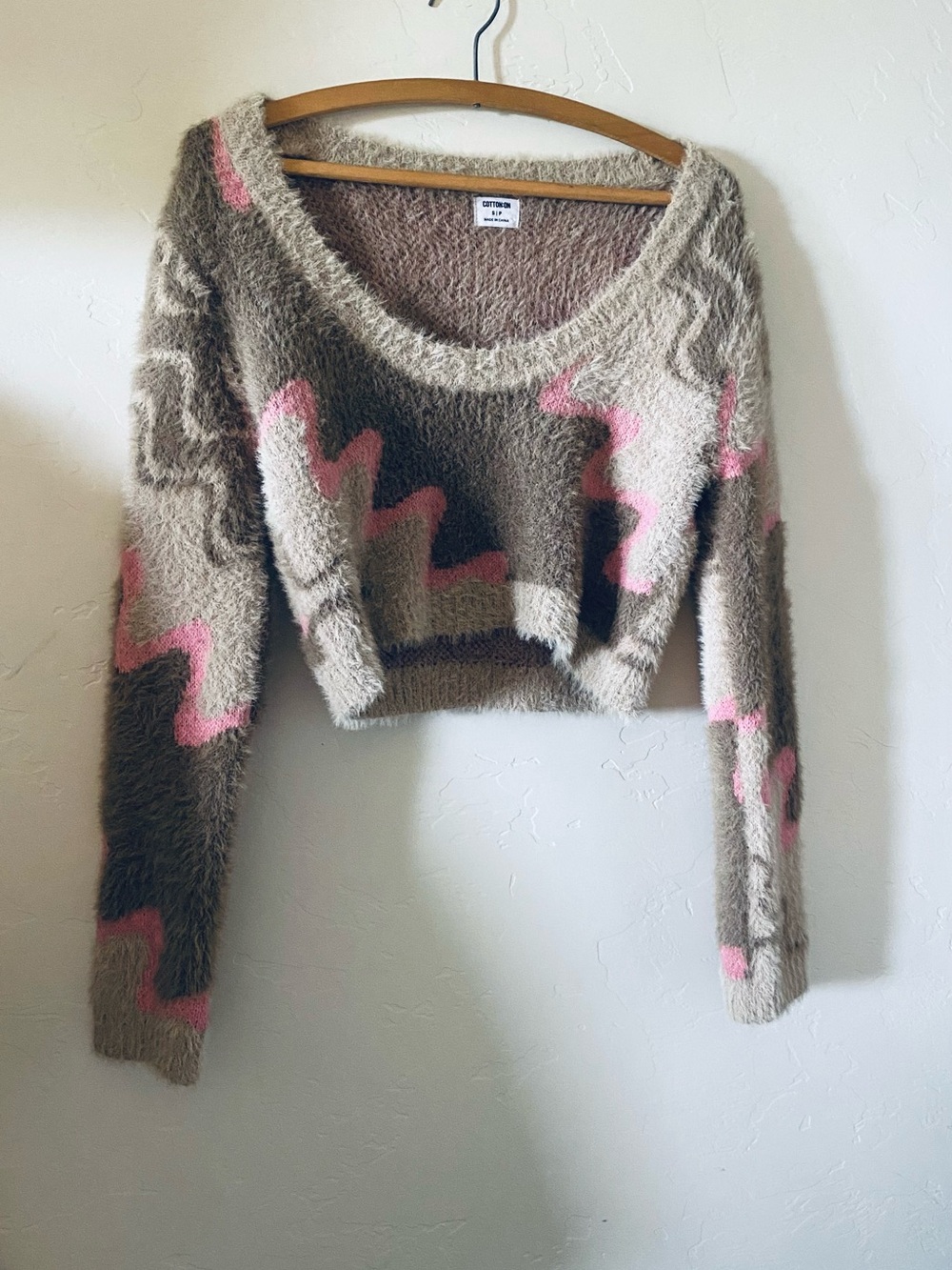 Cotton On Cropped Scoop Sweater in Beige, Brown & Pink